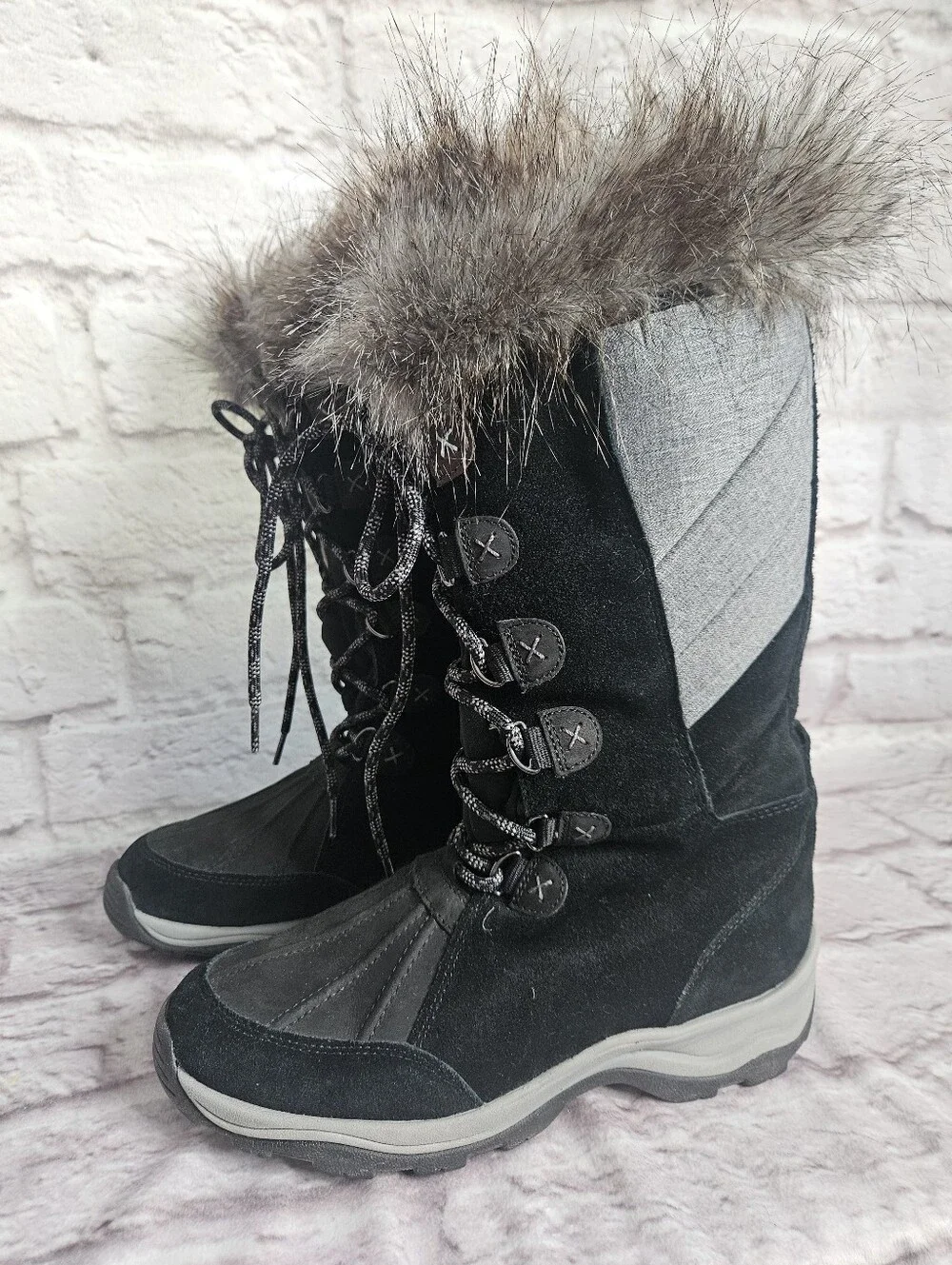 Clarks Winter Waterproof Size 9.5 Snow Boots Winter Waterproof
